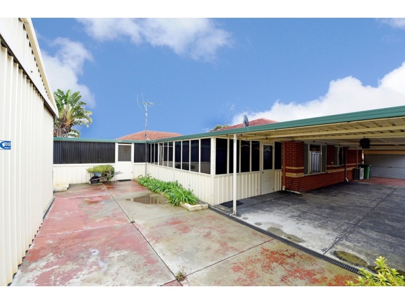 38 Charnley Gardens, Waikiki WA 6169