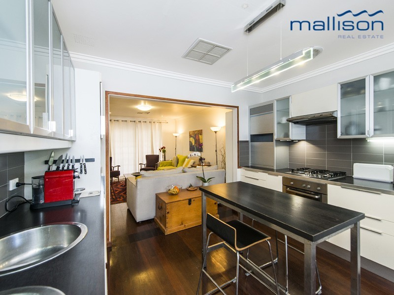 8A Rankin Way, Booragoon WA 6154