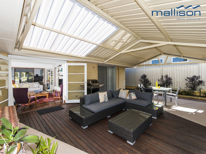 8A Rankin Way, Booragoon WA 6154