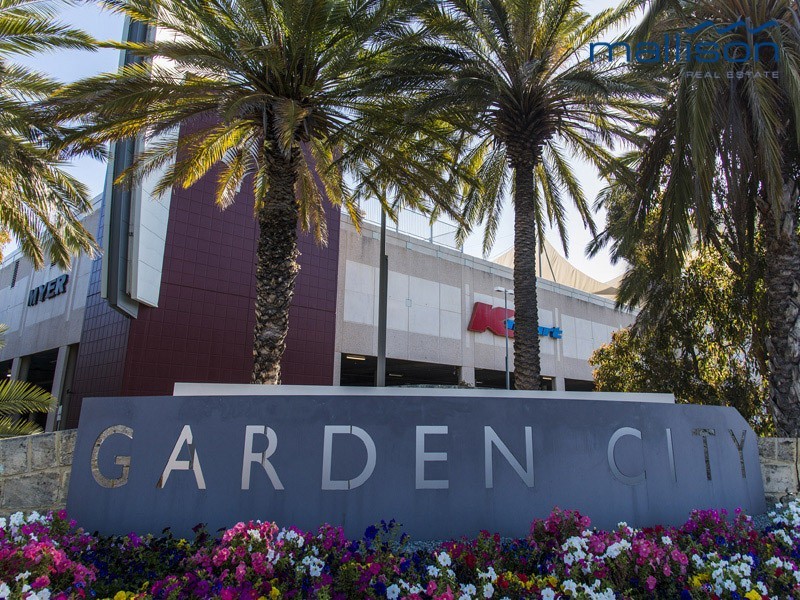 8A Rankin Way, Booragoon WA 6154