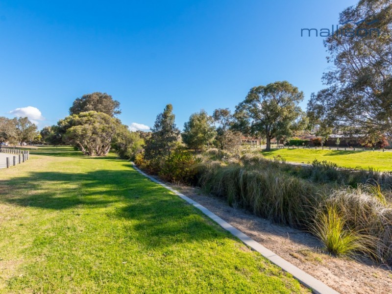 38B Pennlake Drive, Spearwood WA 6163