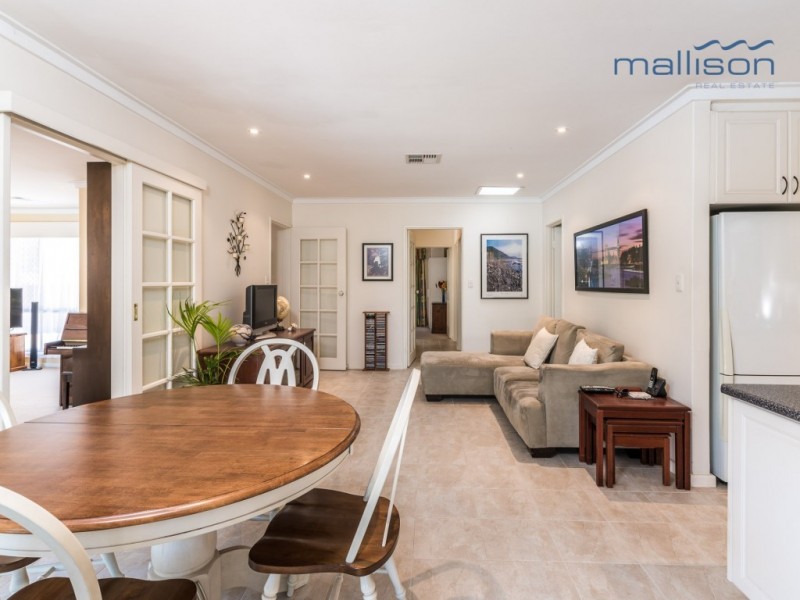 66 Connemara Drive, Thornlie WA 6108