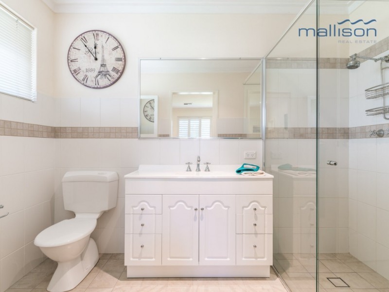 66 Connemara Drive, Thornlie WA 6108