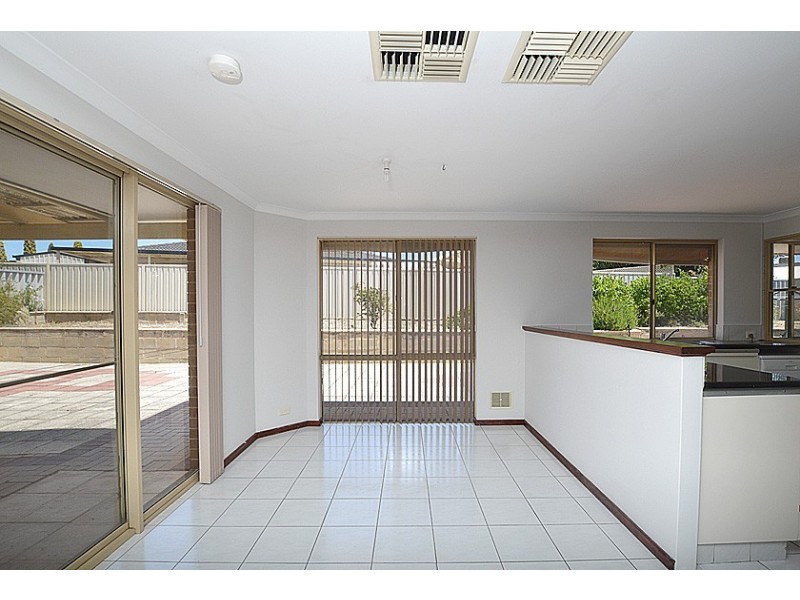 88 Casserly Drive, Leeming WA 6149