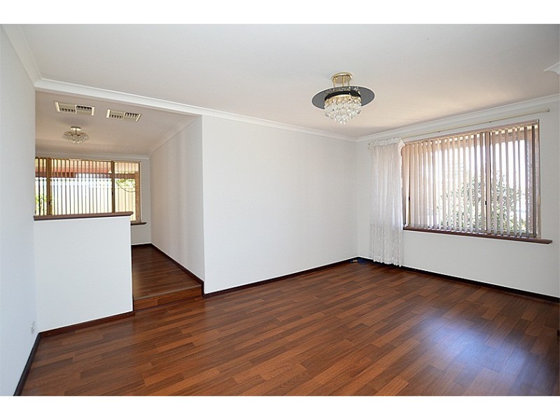 88 Casserly Drive, Leeming WA 6149