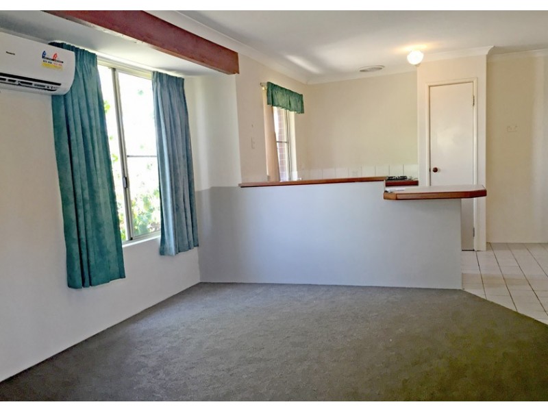 2/2 Hobley Street, Mandurah WA 6210