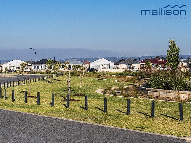 37 Terracina Parkway, Piara Waters WA 6112