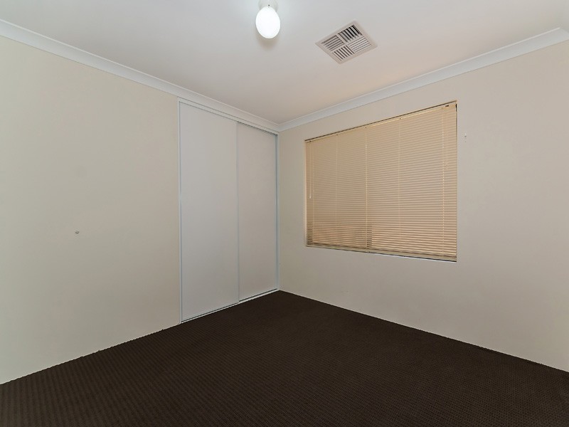 10 Melnik Street, Caversham WA 6055