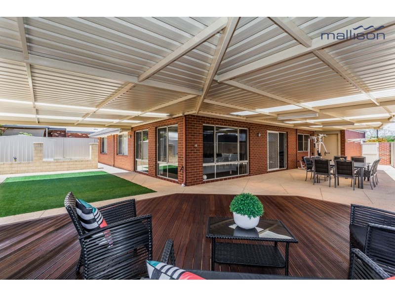5 Westmoreland Circle, Bertram WA 6167
