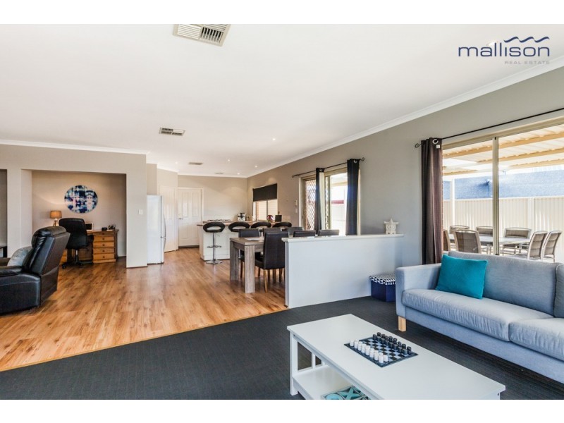 5 Westmoreland Circle, Bertram WA 6167