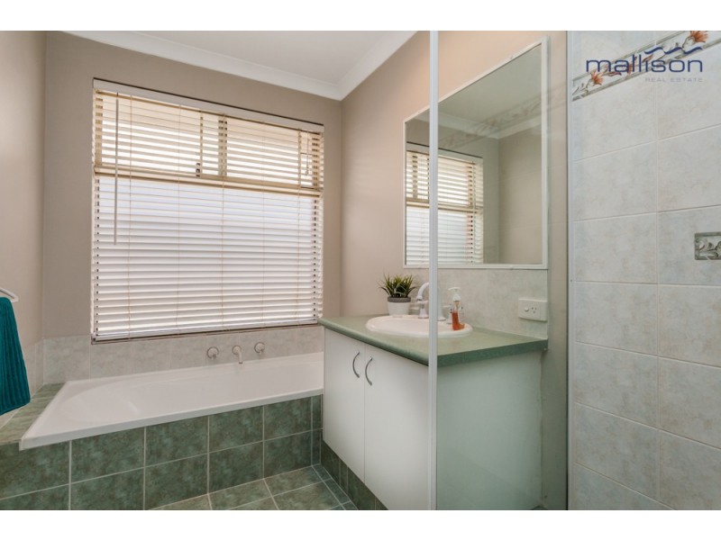5 Westmoreland Circle, Bertram WA 6167