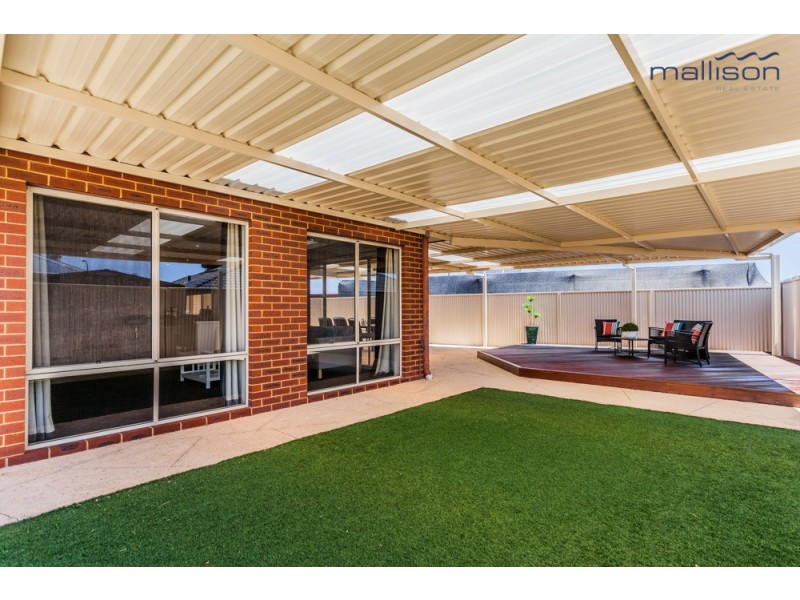 5 Westmoreland Circle, Bertram WA 6167