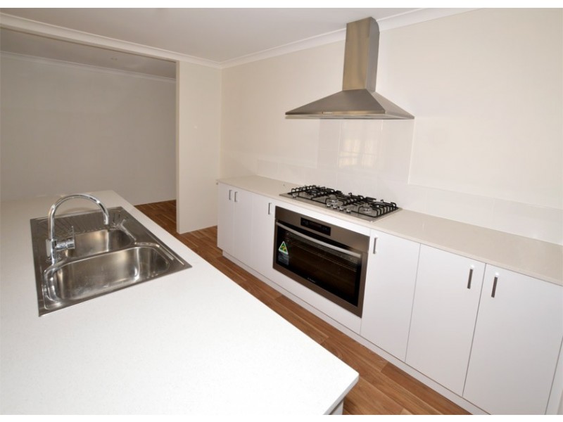 12 Charleston Street, Karnup WA 6176