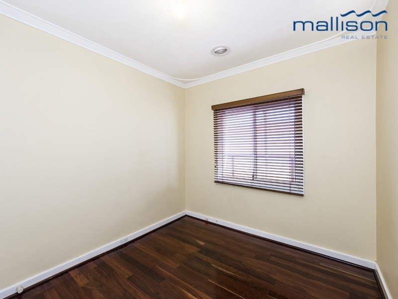 15 Tullamore Avenue, Thornlie WA 6108