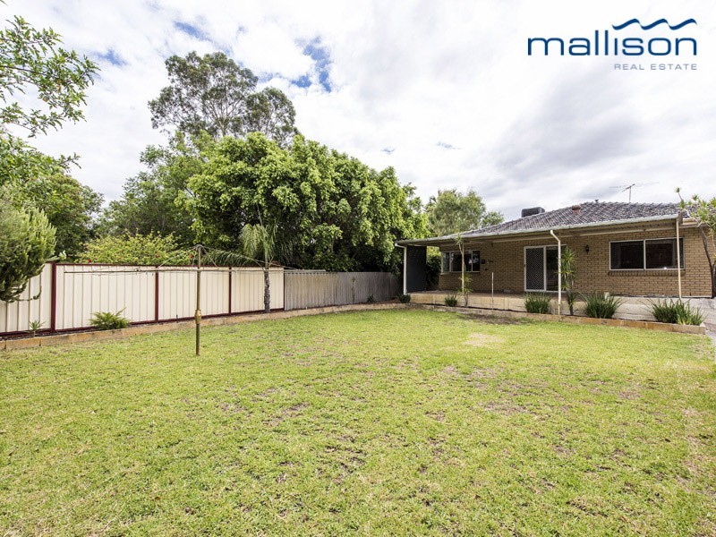 15 Tullamore Avenue, Thornlie WA 6108