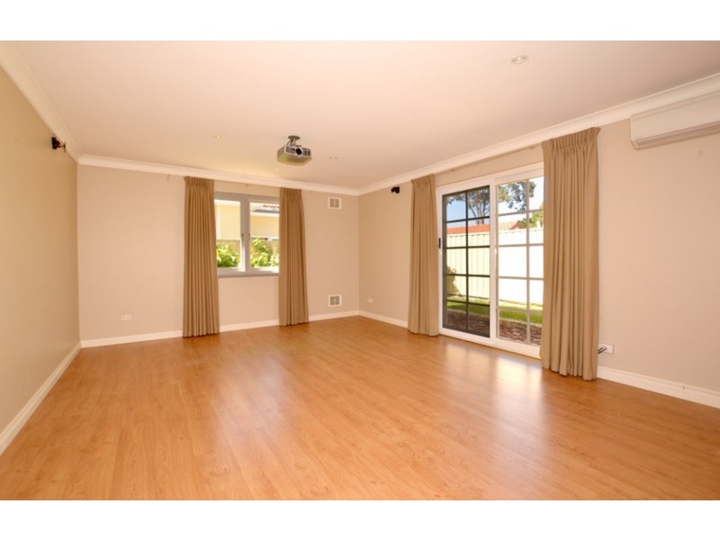 16A Lambert Street, Alfred Cove WA 6154