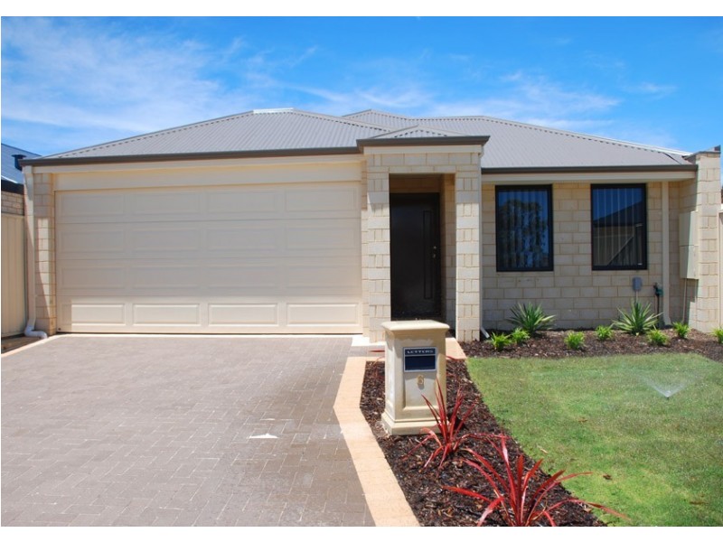 5 Kupu Gate, Success WA 6164