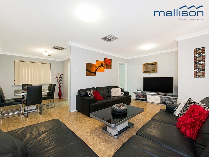 2 Lowan Street, Thornlie WA 6108