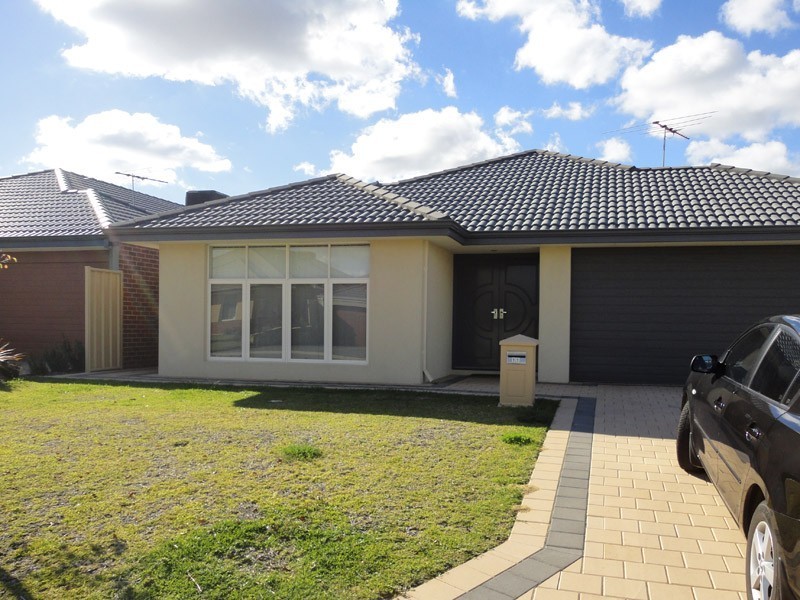 11 Nankeen Elbow, Beeliar WA 6164