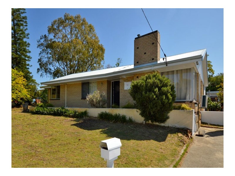 52 Ionic Street, Shelley WA 6148