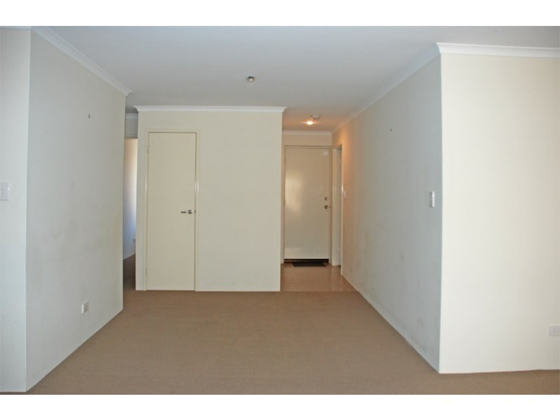 11/1 Coojong Link, Success WA 6164