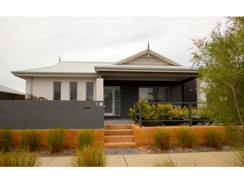 50 St Catharines Promenade, Champion Lakes WA 6111