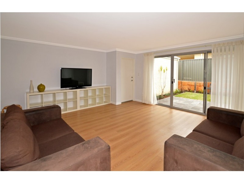 50 St Catharines Promenade, Champion Lakes WA 6111