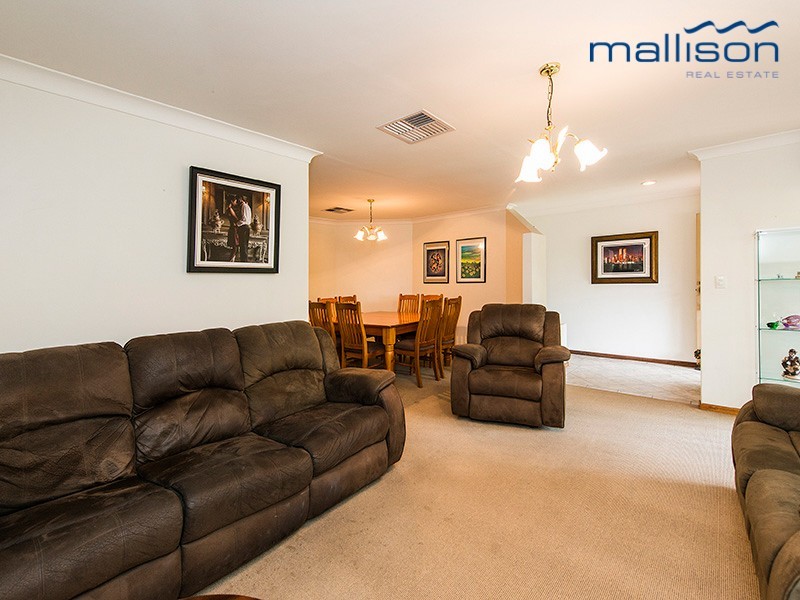 104 Aulberry Parade, Leeming WA 6149