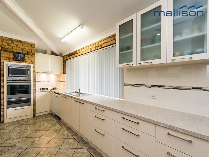 104 Aulberry Parade, Leeming WA 6149