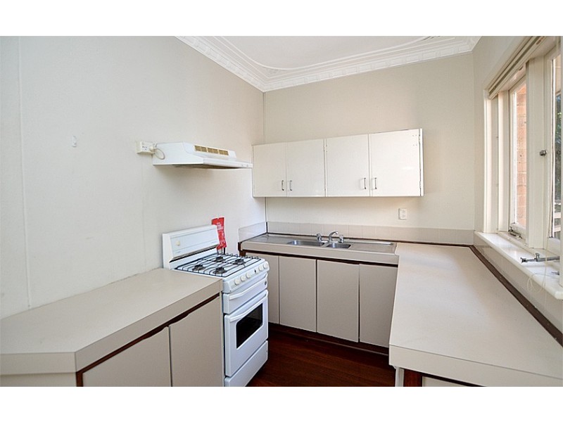 14 Ellement Parade, Coogee WA 6166