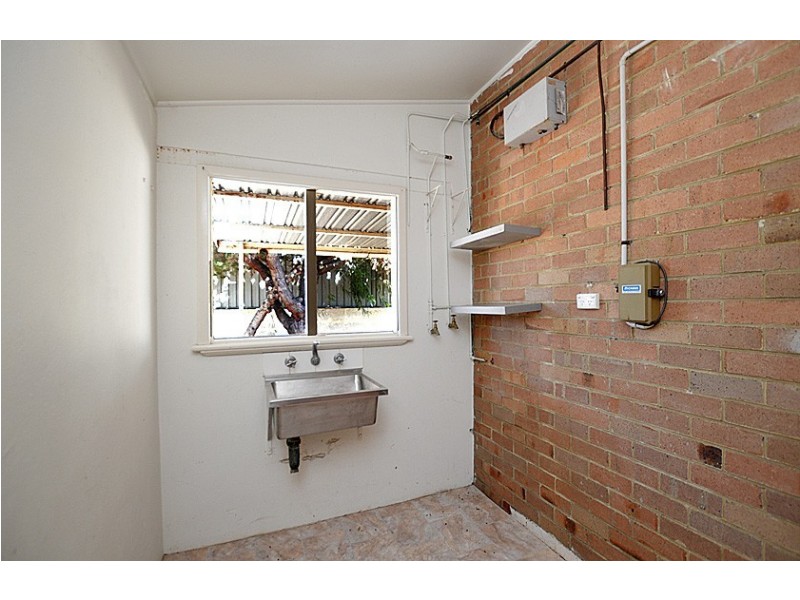 14 Ellement Parade, Coogee WA 6166