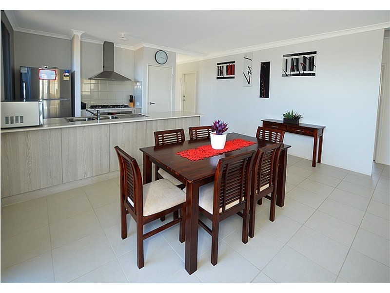 18 Rubylou Crescent, Baldivis WA 6171