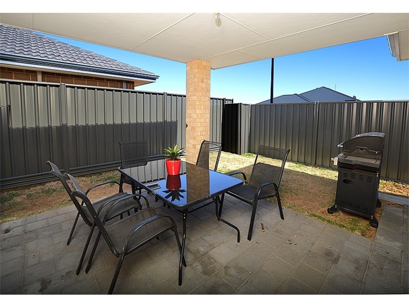 18 Rubylou Crescent, Baldivis WA 6171