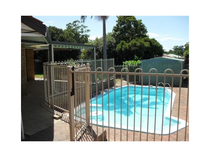 10 Hosken Road, Gosnells WA 6110