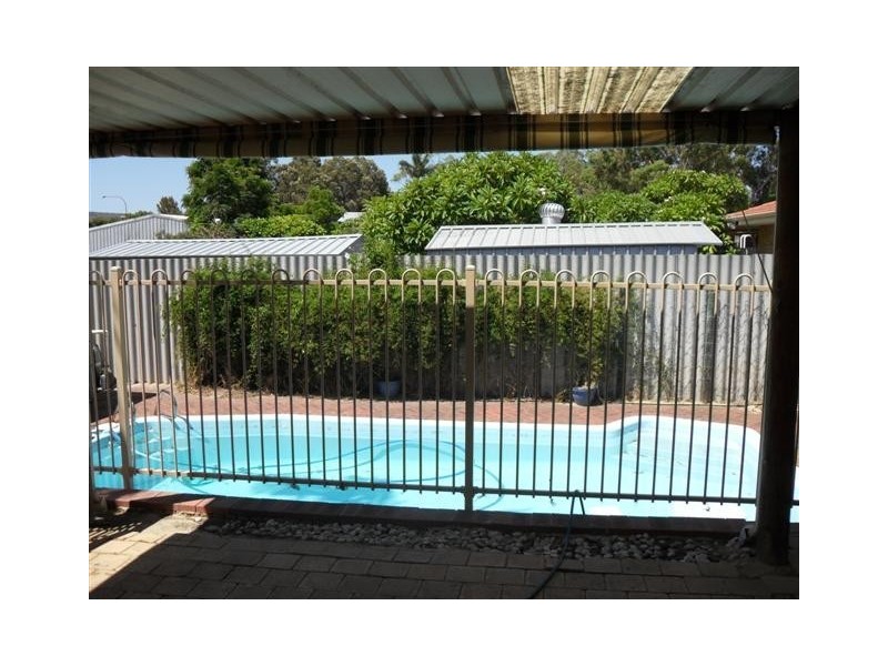 10 Hosken Road, Gosnells WA 6110