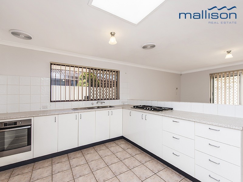 16 Perham Crescent, Leda WA 6170