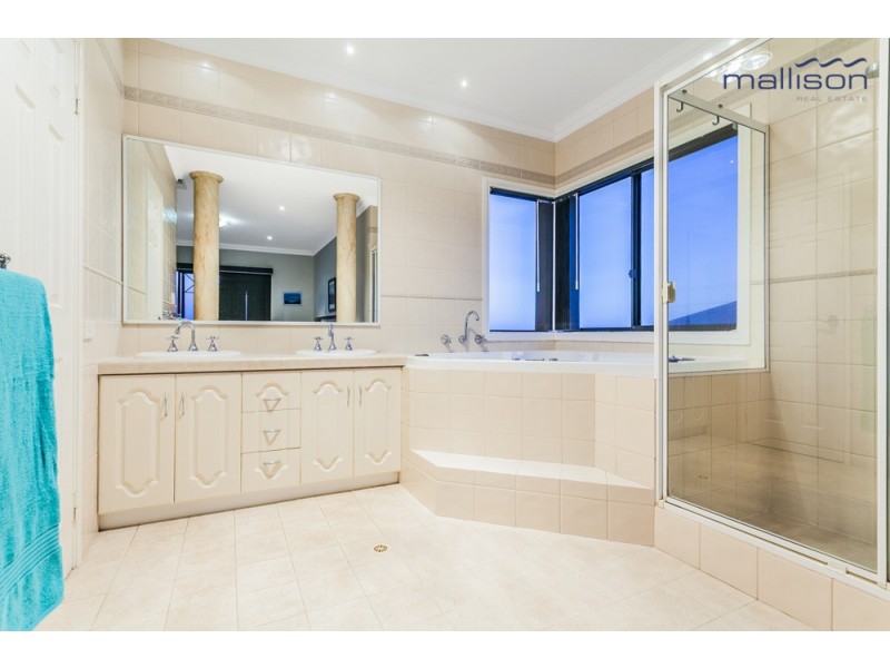 16 Granby Road, Secret Harbour WA 6173