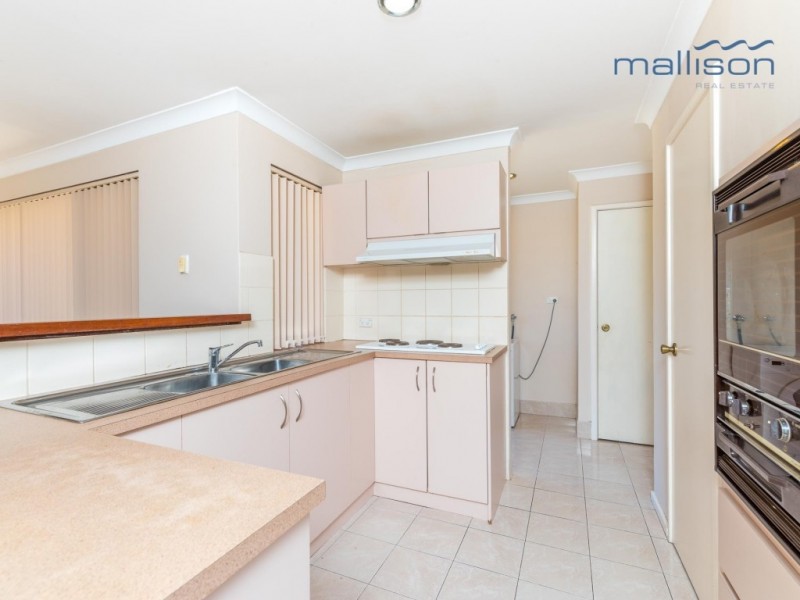 1A Pine Grove, Kardinya WA 6163