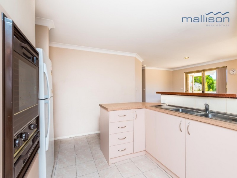 1A Pine Grove, Kardinya WA 6163