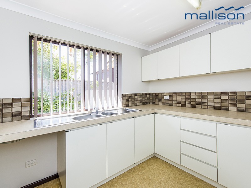 2/40 Lockhart Street, Como WA 6152