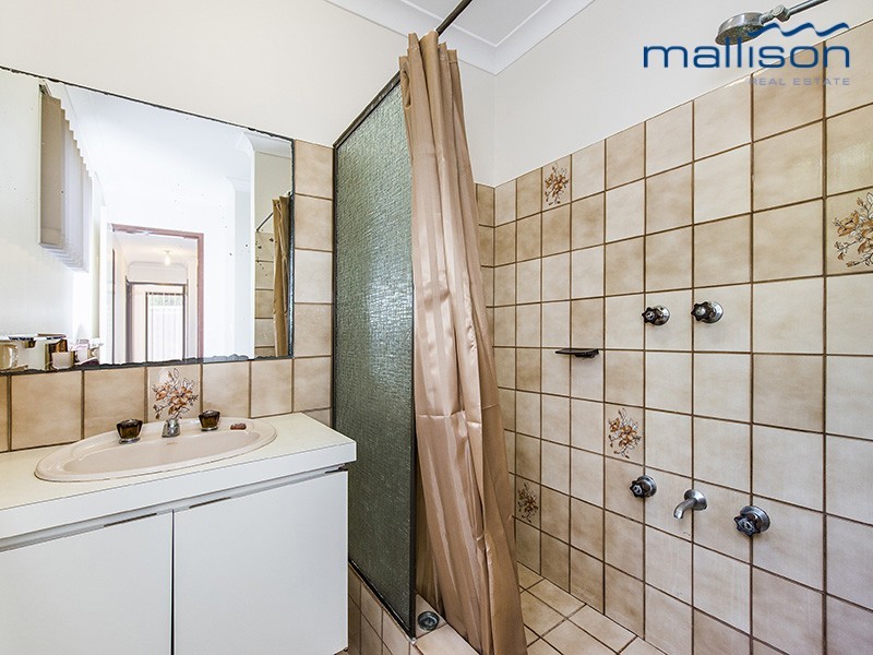 2/40 Lockhart Street, Como WA 6152