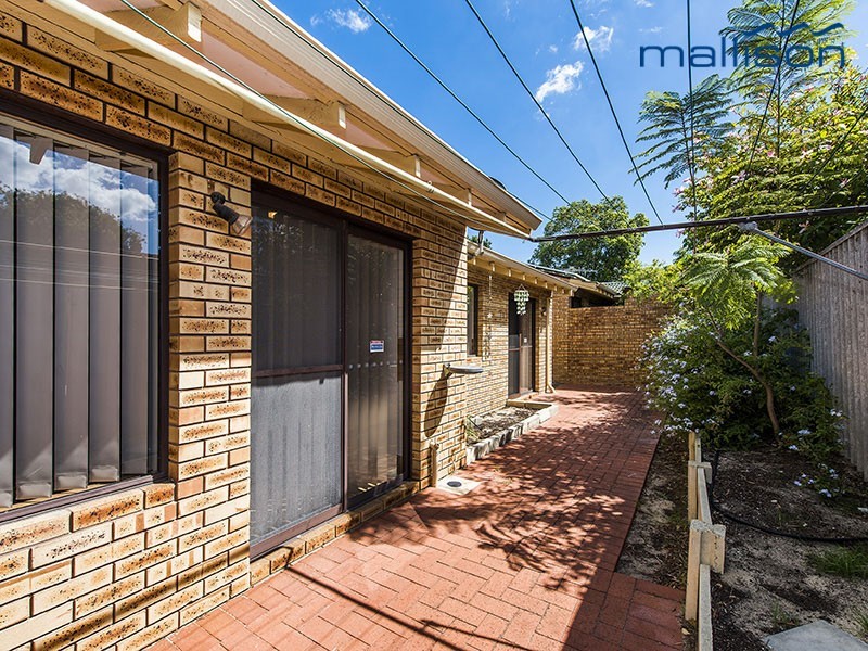 2/40 Lockhart Street, Como WA 6152