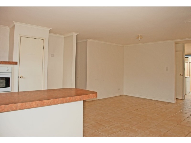 A/36 Pennlake Drive, Spearwood WA 6163