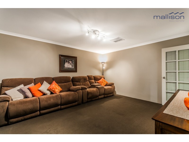 136 Parkway Road, Bibra Lake WA 6163