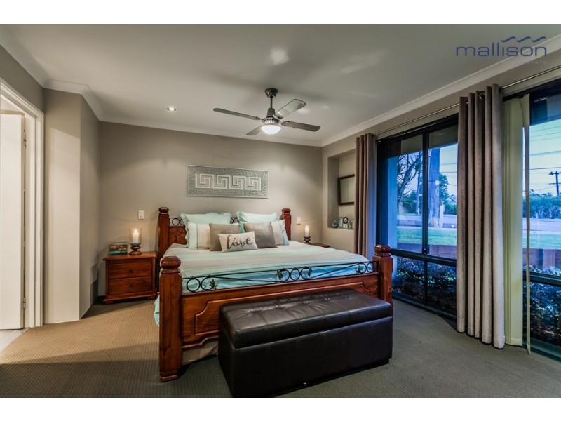 136 Parkway Road, Bibra Lake WA 6163