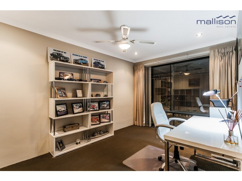 136 Parkway Road, Bibra Lake WA 6163