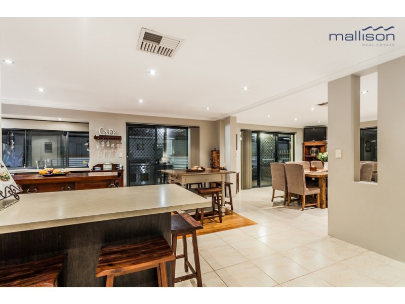 136 Parkway Road, Bibra Lake WA 6163