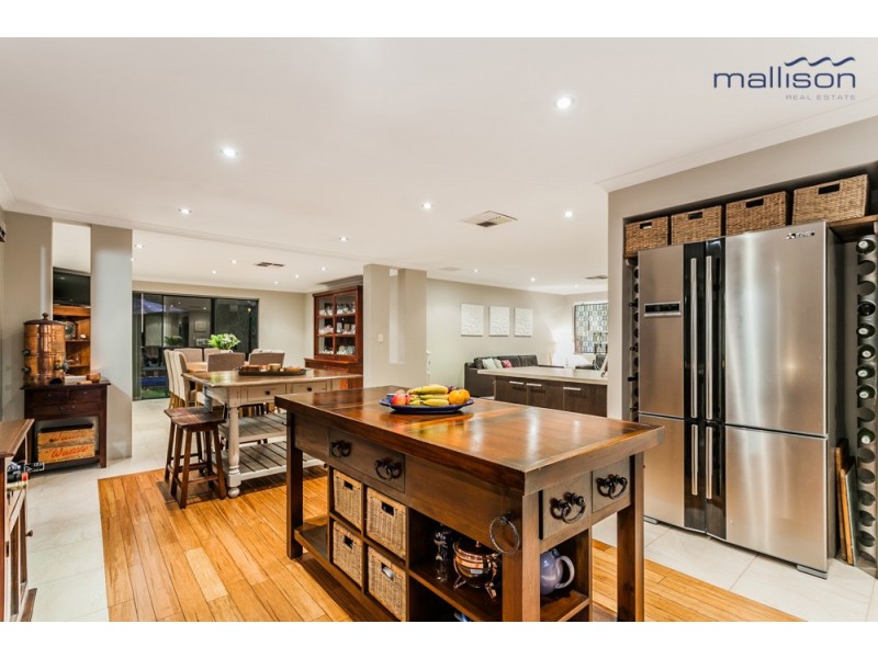 136 Parkway Road, Bibra Lake WA 6163