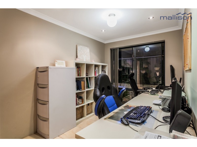 136 Parkway Road, Bibra Lake WA 6163