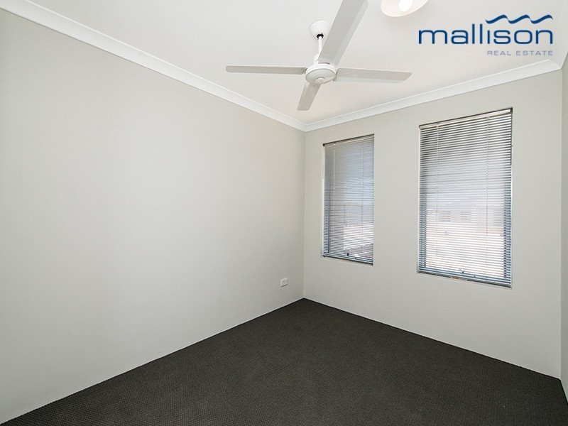 18 Carbeen View, Piara Waters WA 6112